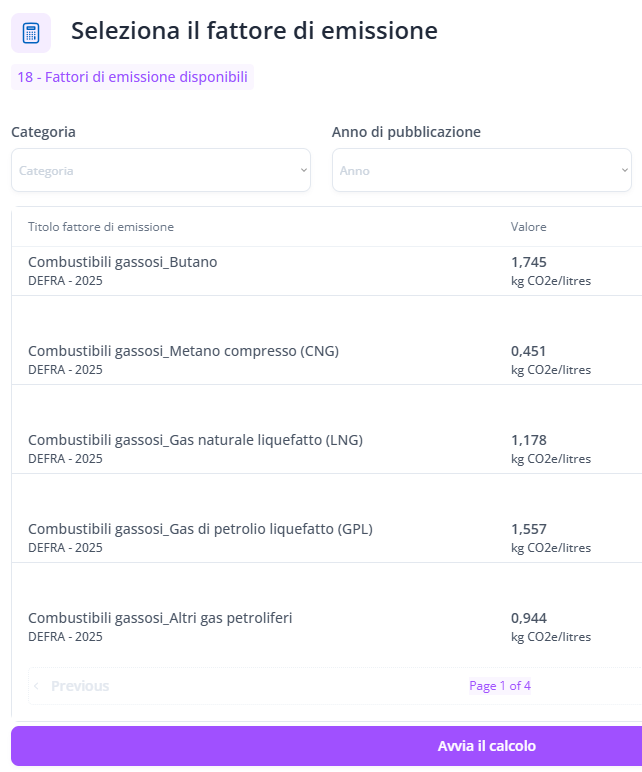 Selezione del fattore di emissione in Xcarbon: fattori DEFRA 2025 filtrabili per categoria e anno, con valore in kg CO2e